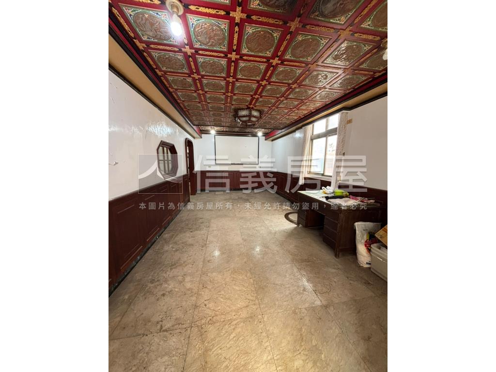 英專路傳家金透店房屋室內格局與周邊環境