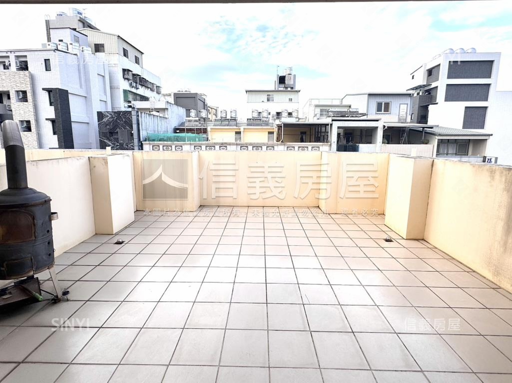近東海商圈雙拼美墅Ａ房屋室內格局與周邊環境