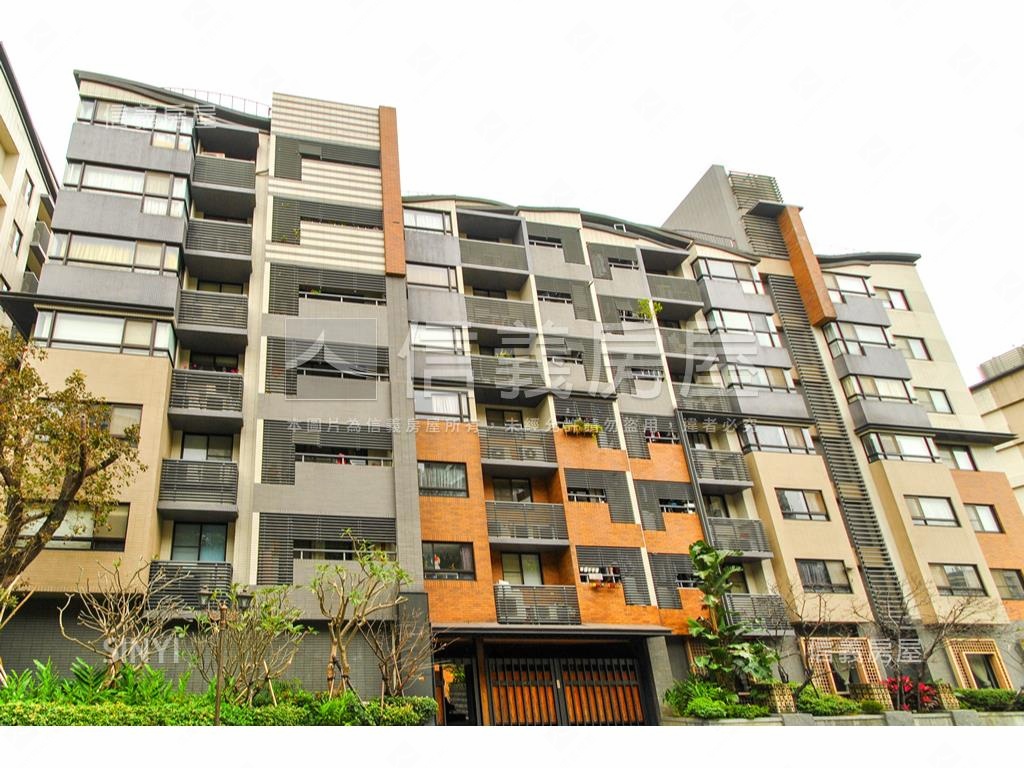 春天悅灣稀有Ｂ１平面車位房屋室內格局與周邊環境