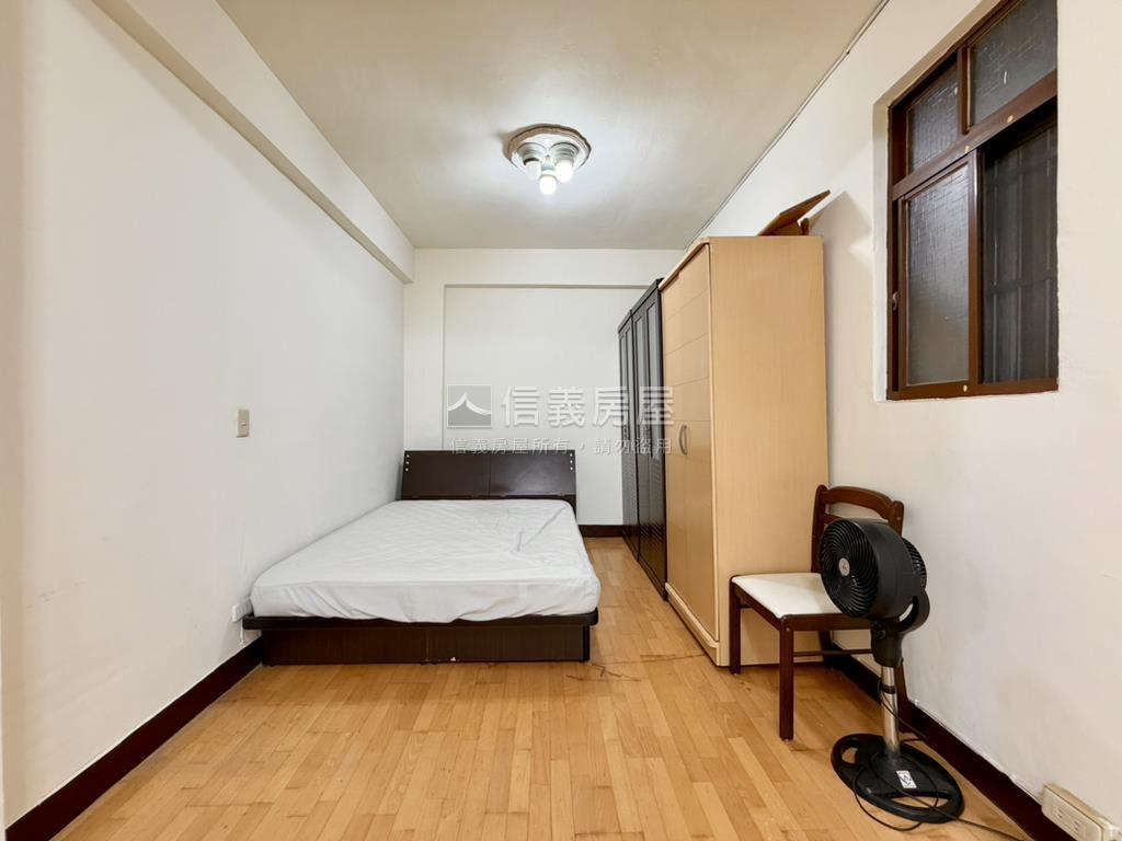 秀朗公寓房屋室內格局與周邊環境