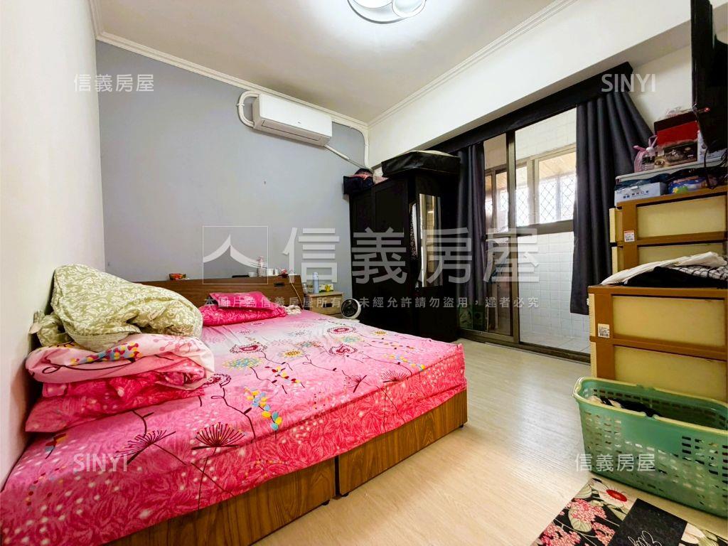 土城學府路一段電梯三房房屋室內格局與周邊環境
