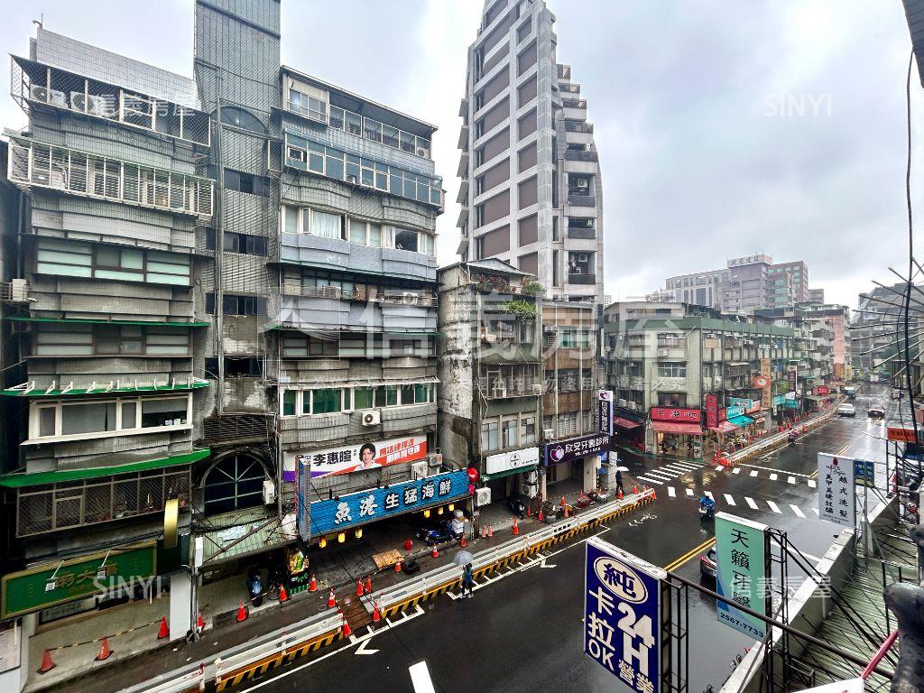 民權西路站超值高樓大空間房屋室內格局與周邊環境