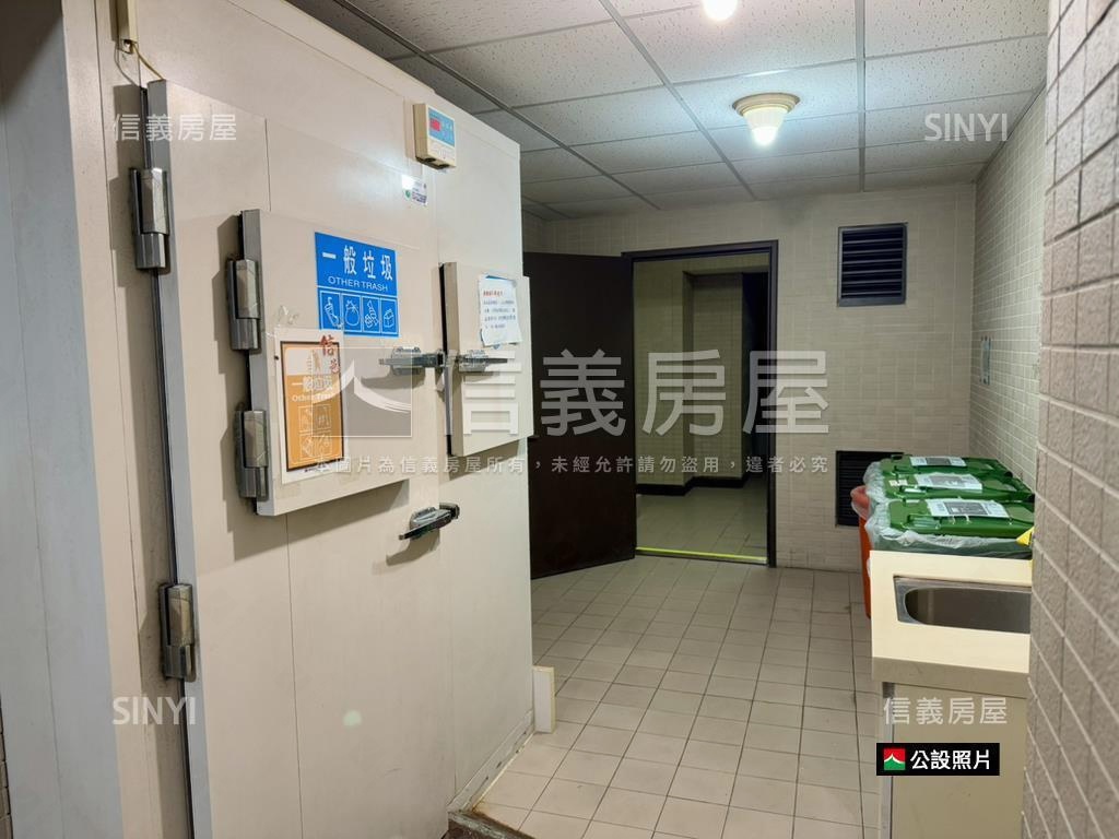 市府捷運電梯方正２房房屋室內格局與周邊環境