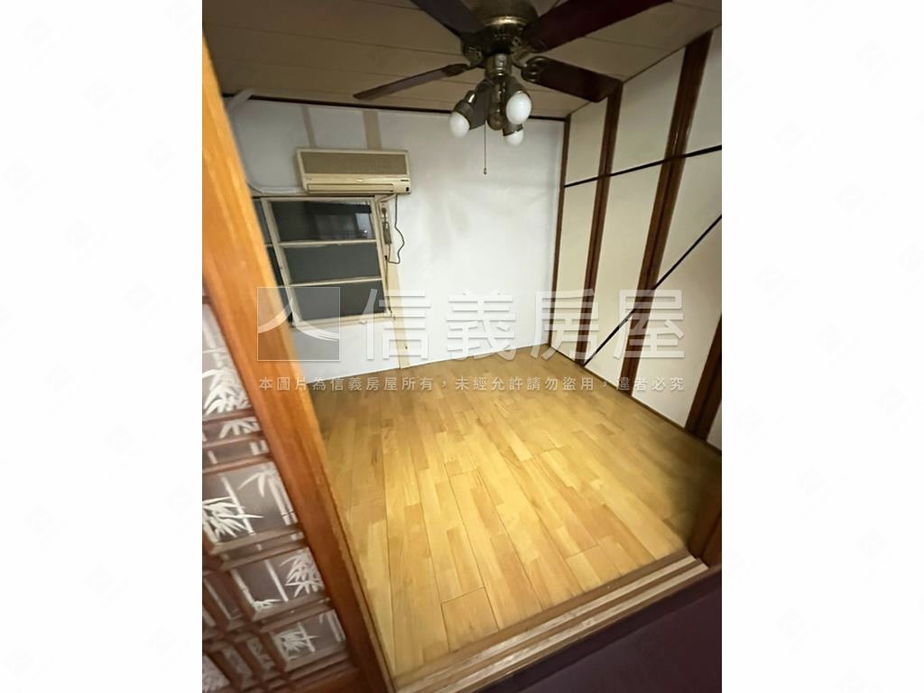 公園旁小木屋永久棟距房屋室內格局與周邊環境