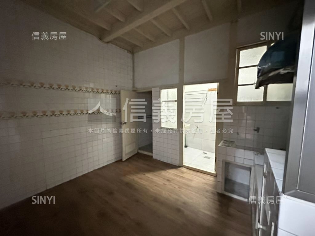 公園旁小木屋永久棟距房屋室內格局與周邊環境