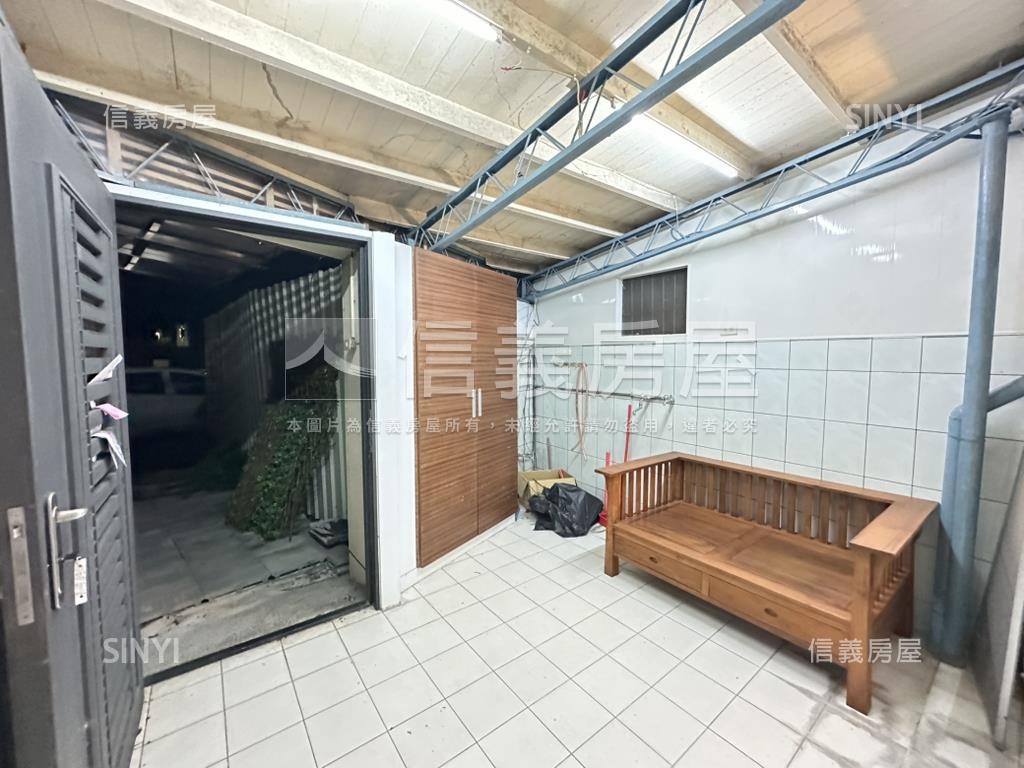 公園旁小木屋永久棟距房屋室內格局與周邊環境