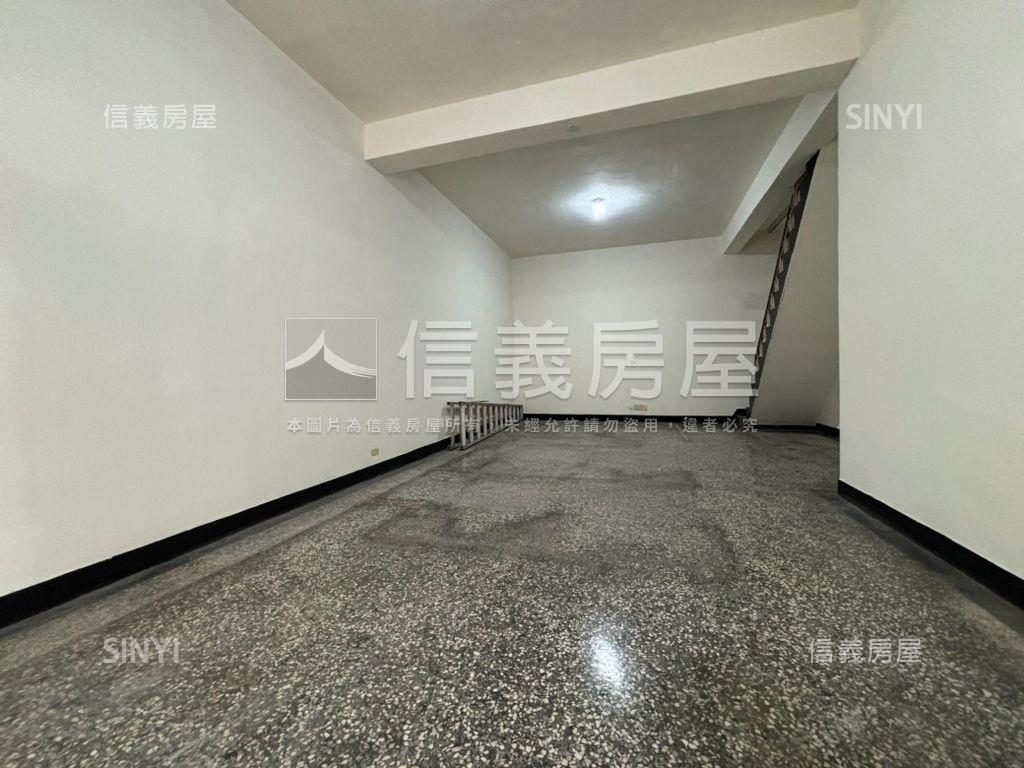 愛群國小｜面寬店住房屋室內格局與周邊環境