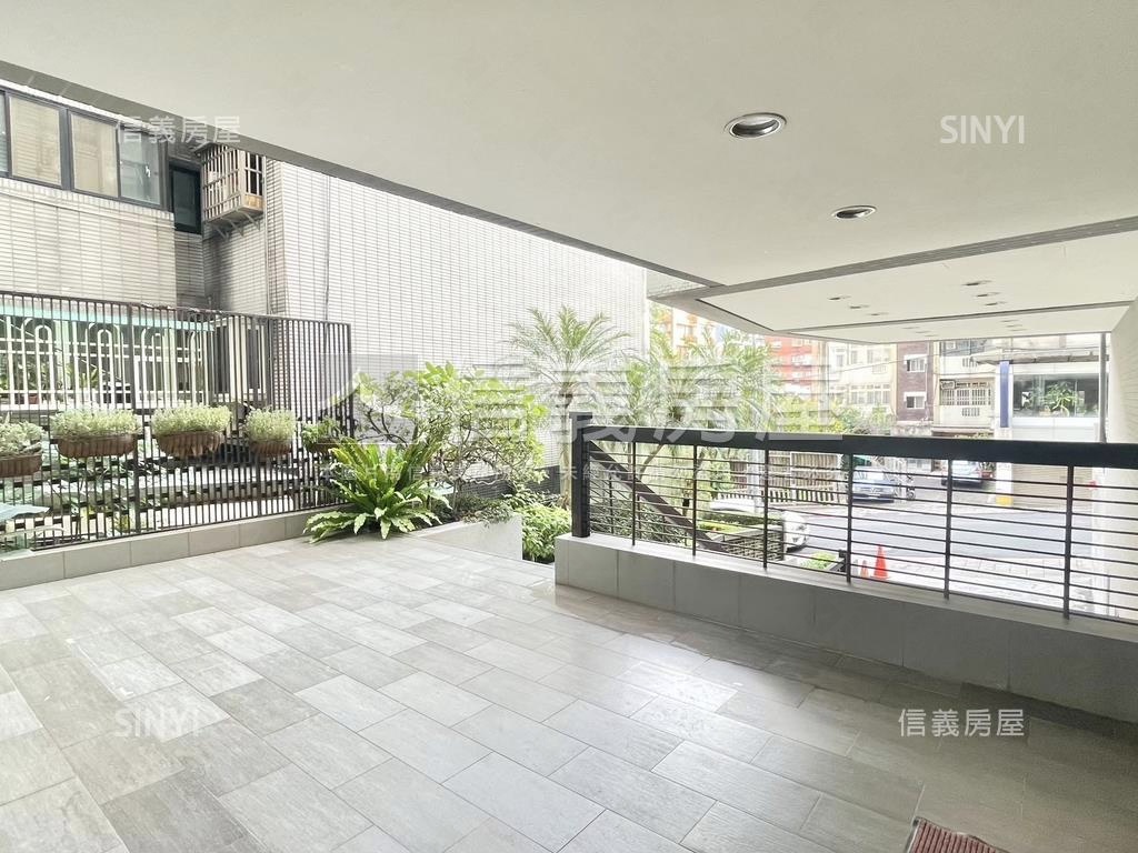 天母美校旁美華廈電梯房屋室內格局與周邊環境