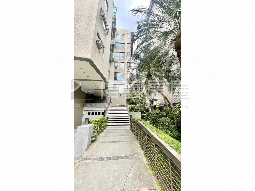 天母美校旁美華廈電梯房屋室內格局與周邊環境