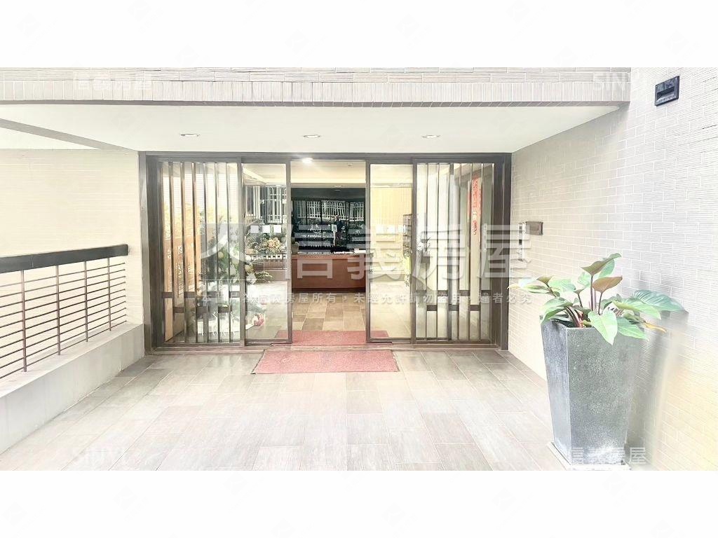 天母美校旁美華廈電梯房屋室內格局與周邊環境