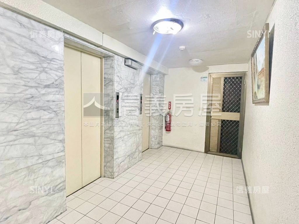 美國學校旁低公設管理電梯房屋室內格局與周邊環境