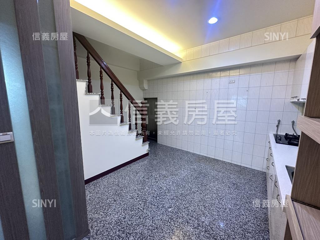 双萊寓所１＋２樓店面房屋室內格局與周邊環境