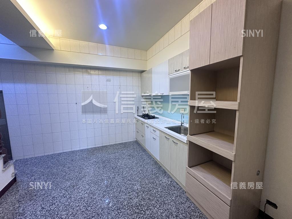 双萊寓所１＋２樓店面房屋室內格局與周邊環境