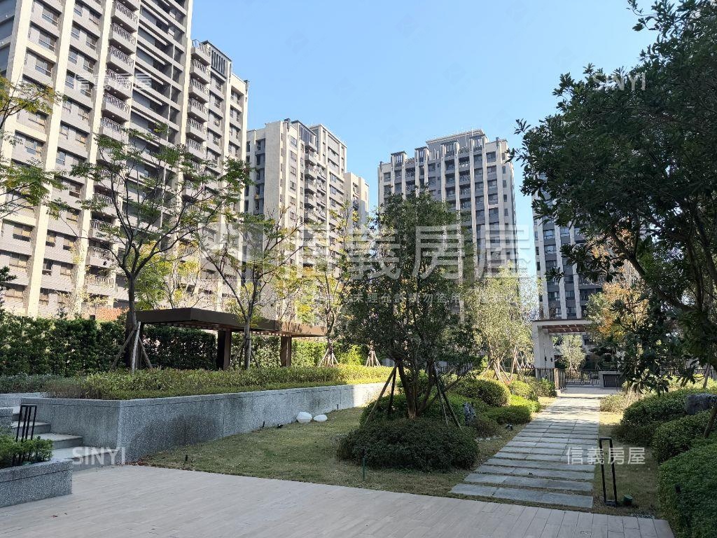 高鐵特區｜雙花園兩房平車房屋室內格局與周邊環境