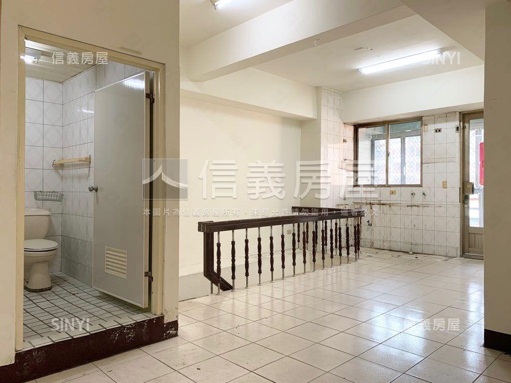 近雙語學區顯眼美樓店房屋室內格局與周邊環境