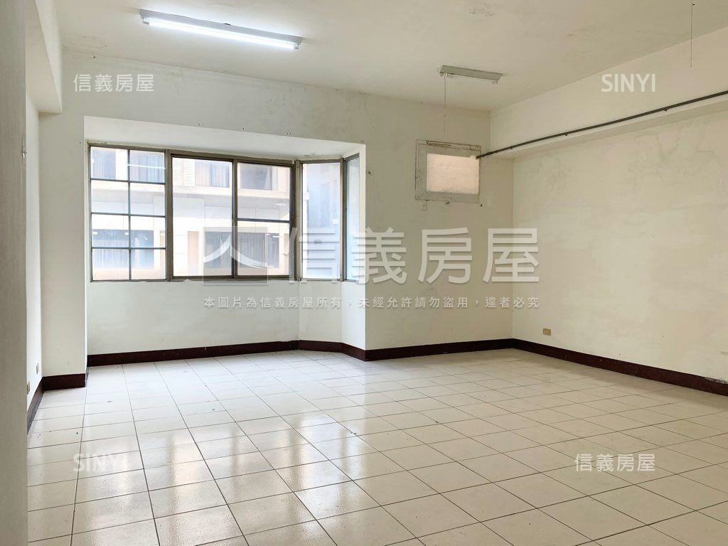 近雙語學區顯眼美樓店房屋室內格局與周邊環境