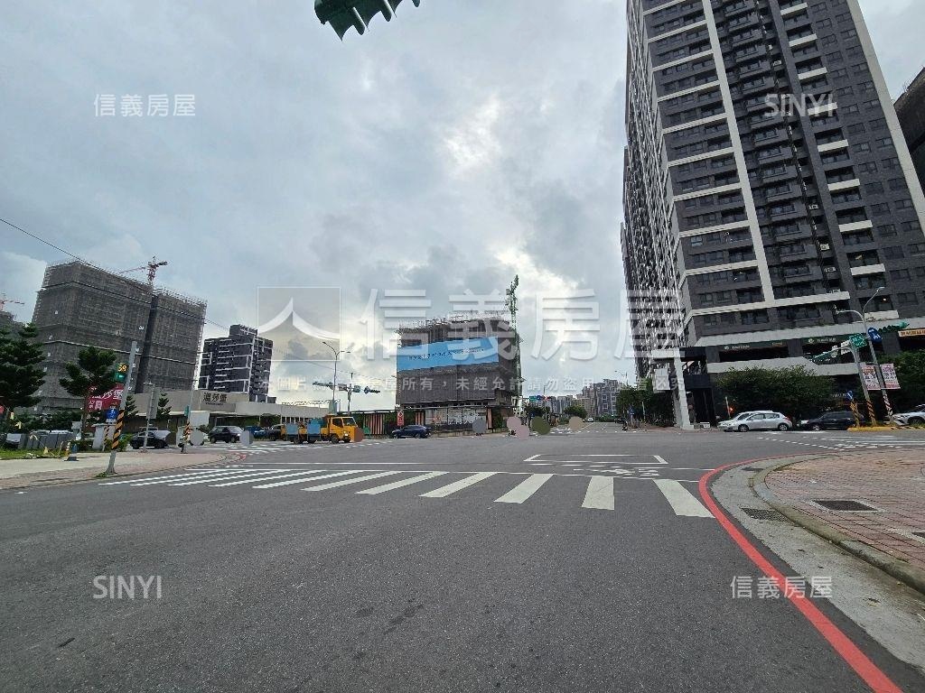高樓層鉑悦兩房車位房屋室內格局與周邊環境