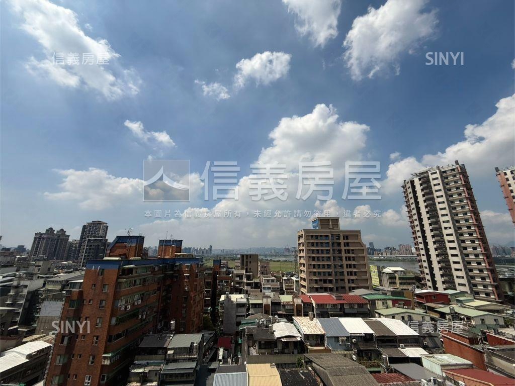 ３０創富邊間三房房屋室內格局與周邊環境