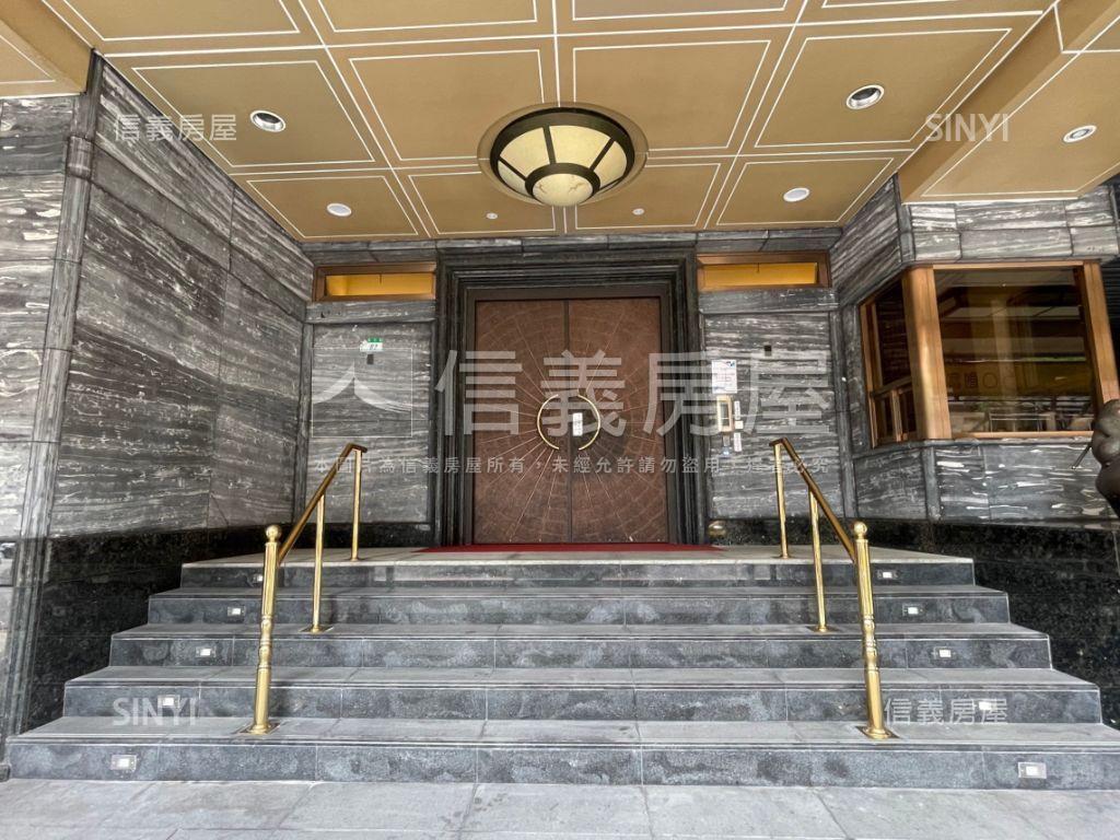 ３０創富西門邊間三房房屋室內格局與周邊環境