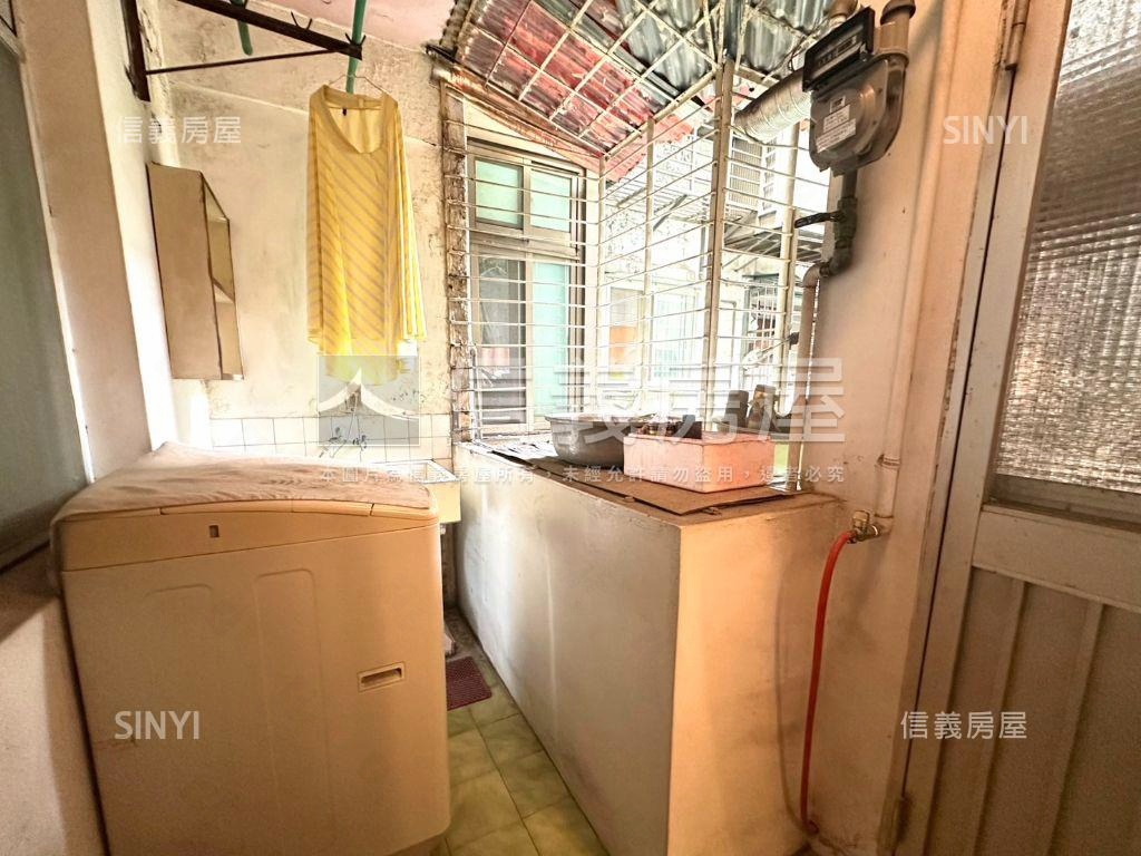 近文德站低總價靜巷三樓宅房屋室內格局與周邊環境