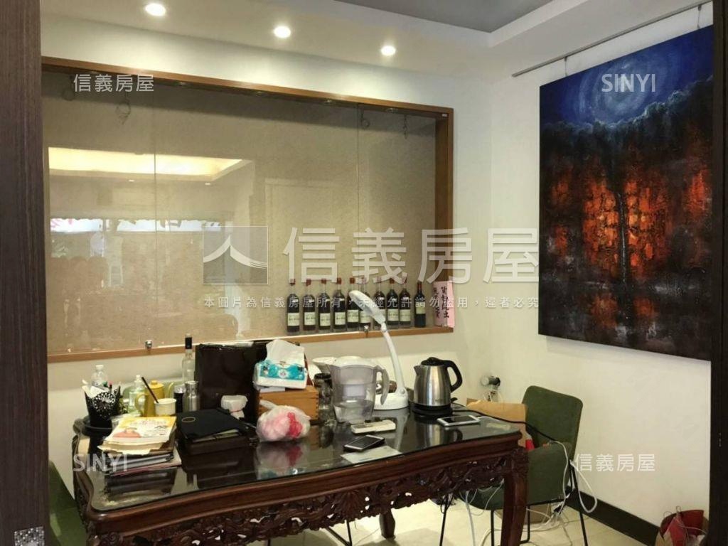 ⭐忠孝新生面寬角間金店⭐房屋室內格局與周邊環境