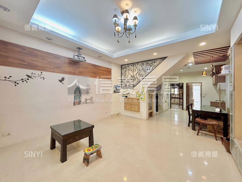 陽光國小旁稀有車位別墅房屋室內格局與周邊環境