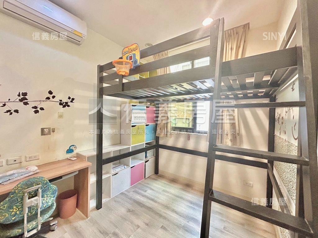 陽光國小旁稀有車位別墅房屋室內格局與周邊環境