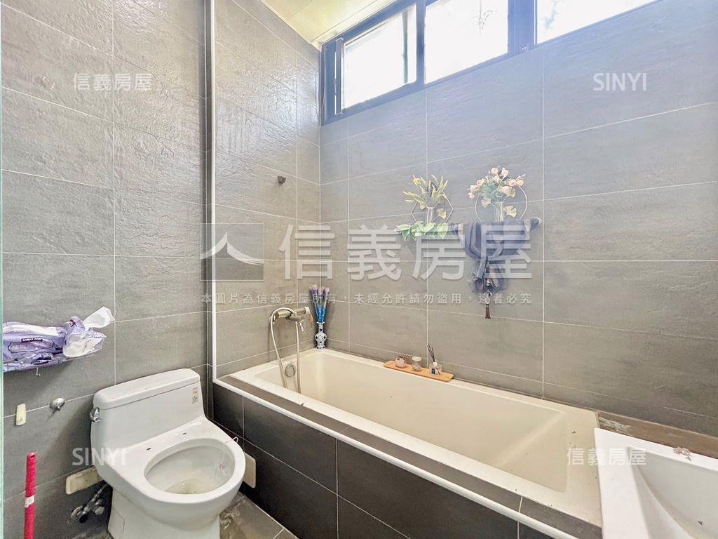 陽光國小旁稀有車位別墅房屋室內格局與周邊環境