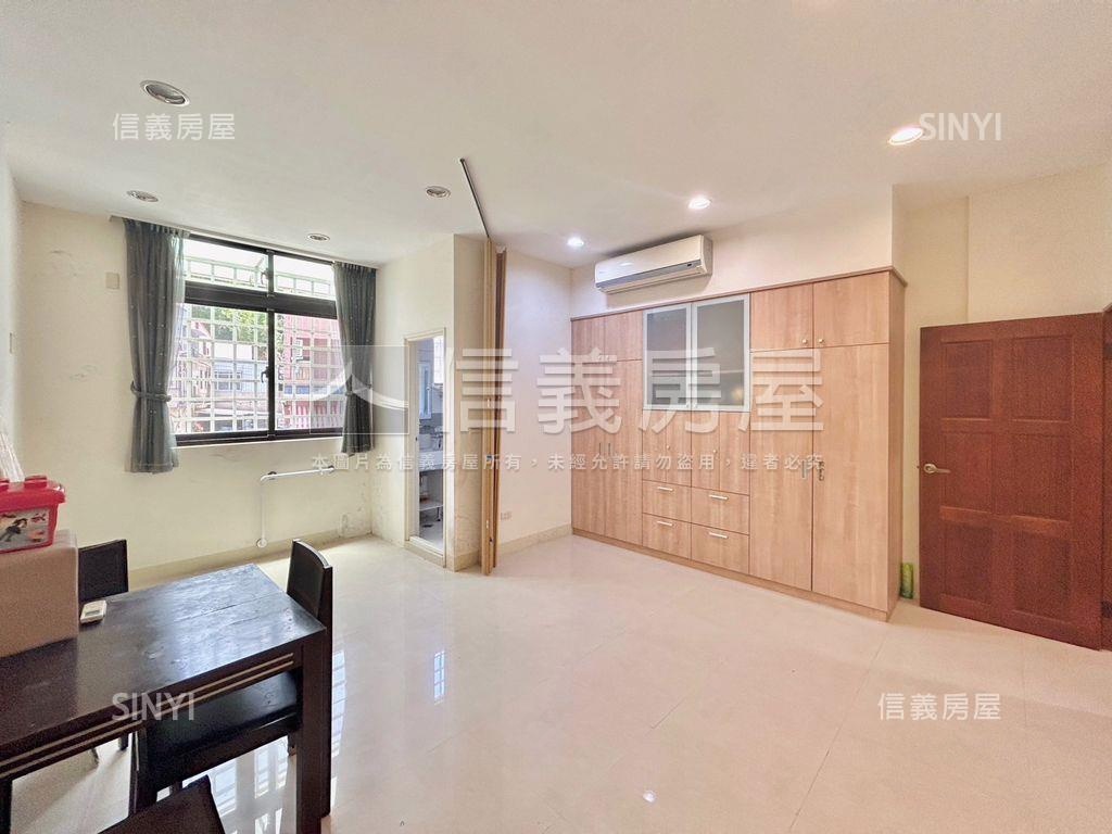 陽光國小旁稀有車位別墅房屋室內格局與周邊環境