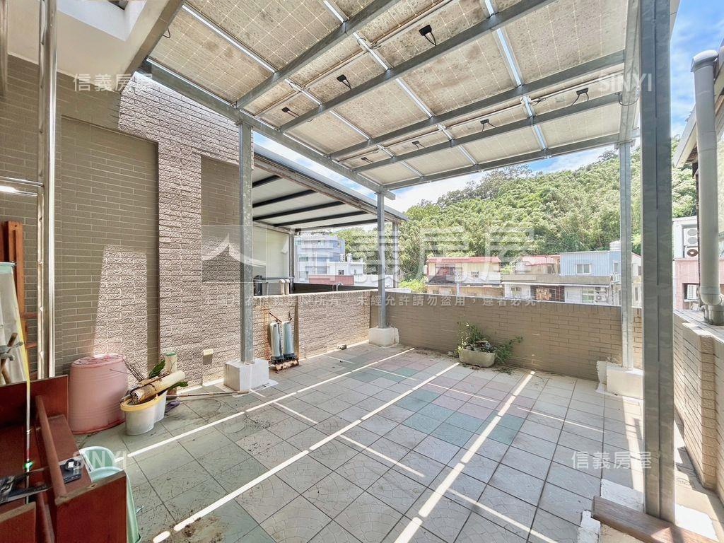 陽光國小旁稀有車位別墅房屋室內格局與周邊環境