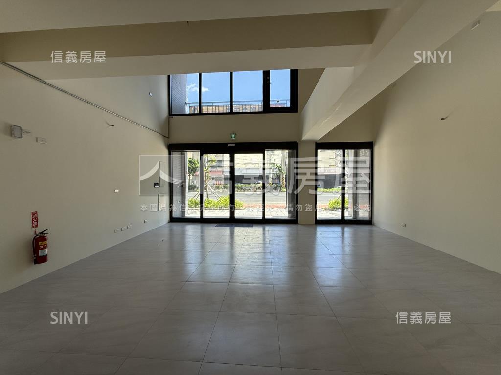微笑南寮大面寬店面房屋室內格局與周邊環境
