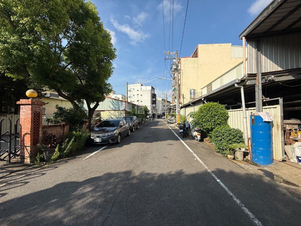 仁武方正土地房屋室內格局與周邊環境