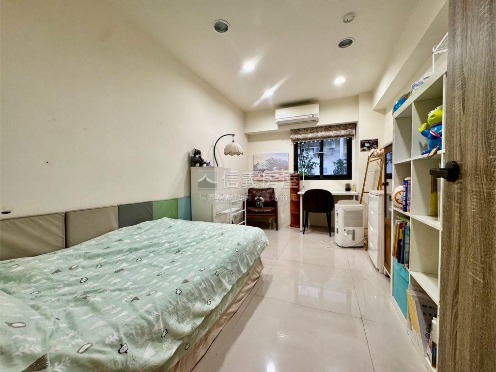 國泰仁愛邊間美宅房屋室內格局與周邊環境