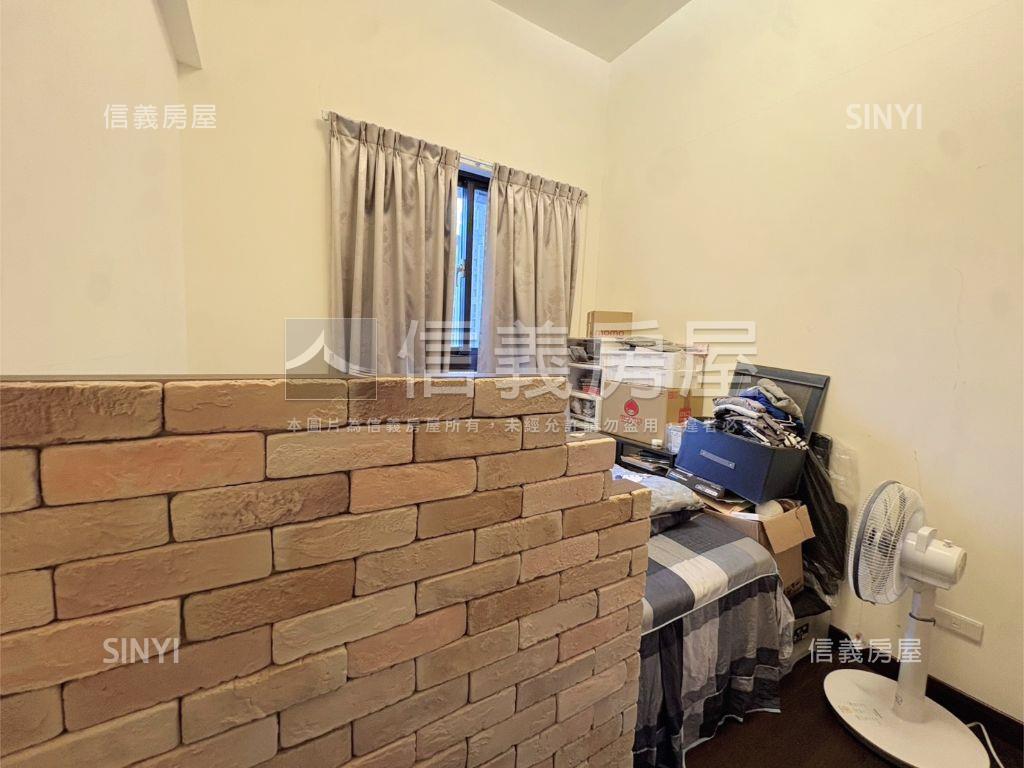 木柵市中心三房坡平車位房屋室內格局與周邊環境