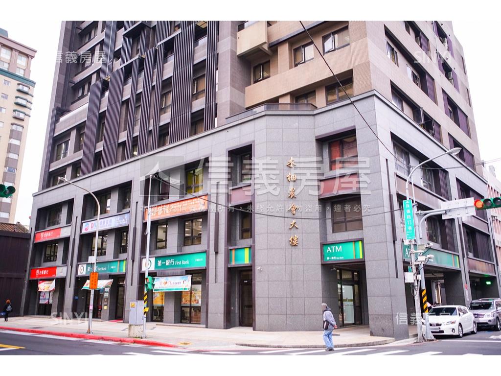 木柵市中心三房坡平車位房屋室內格局與周邊環境