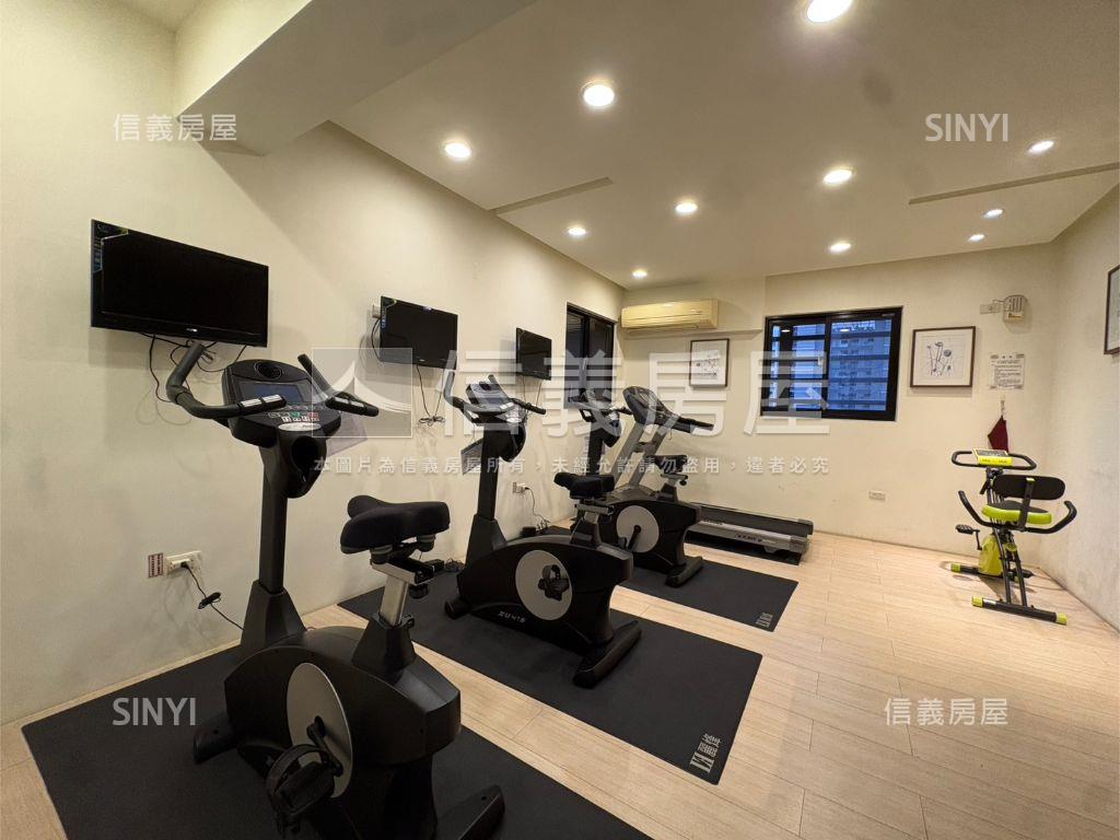 木柵市中心三房坡平車位房屋室內格局與周邊環境