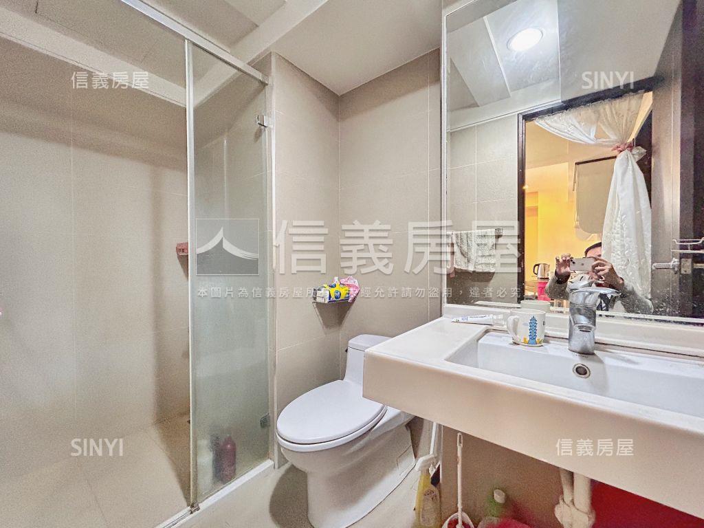 新麗馳。面十期三房平車房屋室內格局與周邊環境
