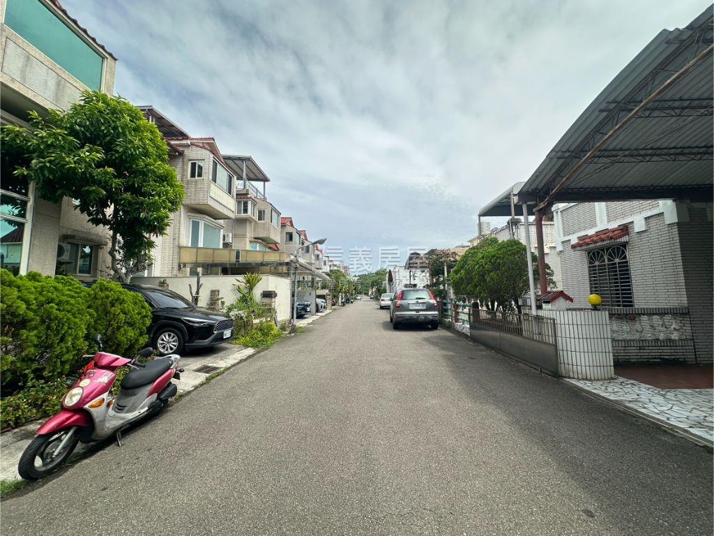 大自然庭院美透天房屋室內格局與周邊環境
