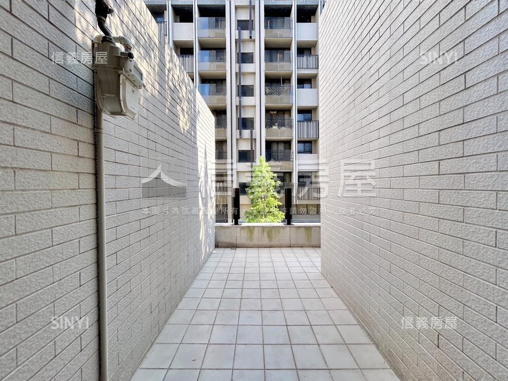ＡＩ園區大三房露臺棒！房屋室內格局與周邊環境