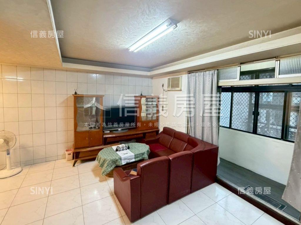 龍壽街低總價公寓３＋１房房屋室內格局與周邊環境