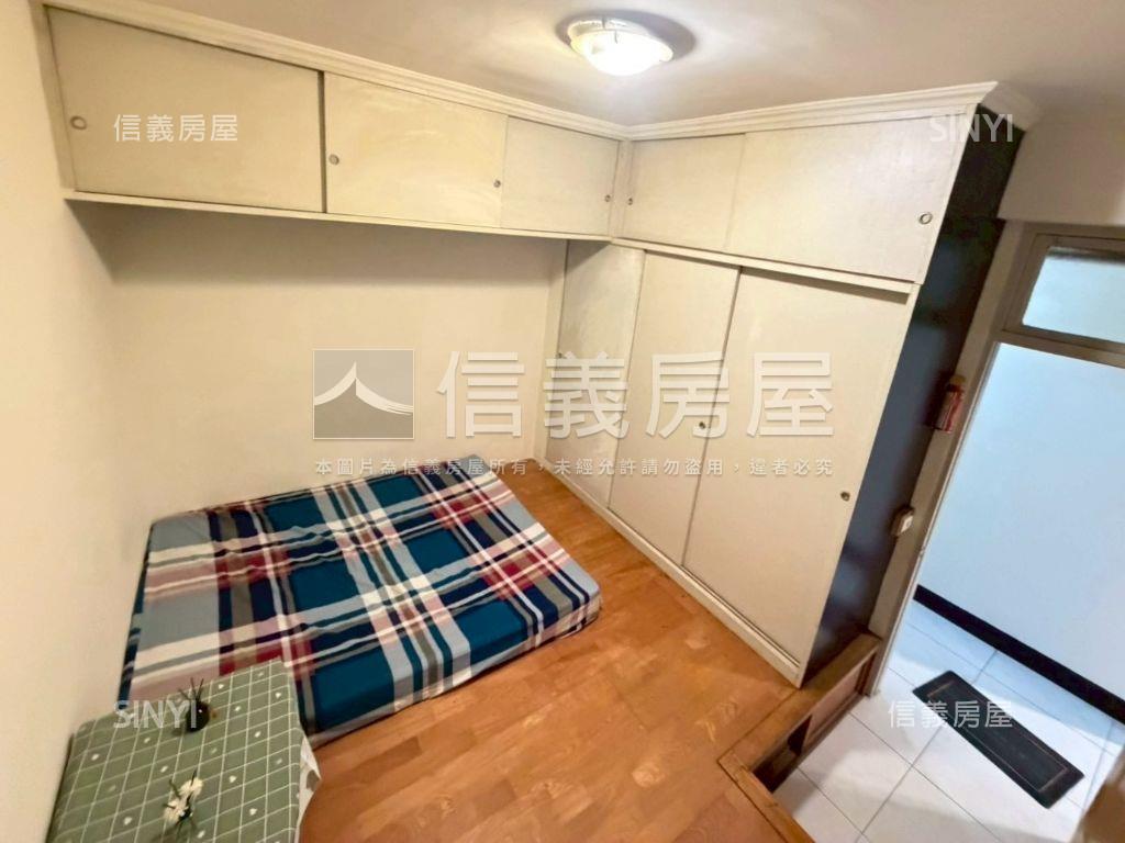 龍壽街低總價公寓３＋１房房屋室內格局與周邊環境
