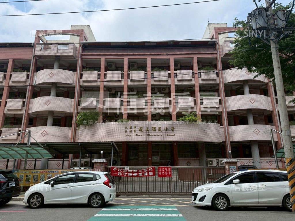 龍壽街低總價公寓３＋１房房屋室內格局與周邊環境