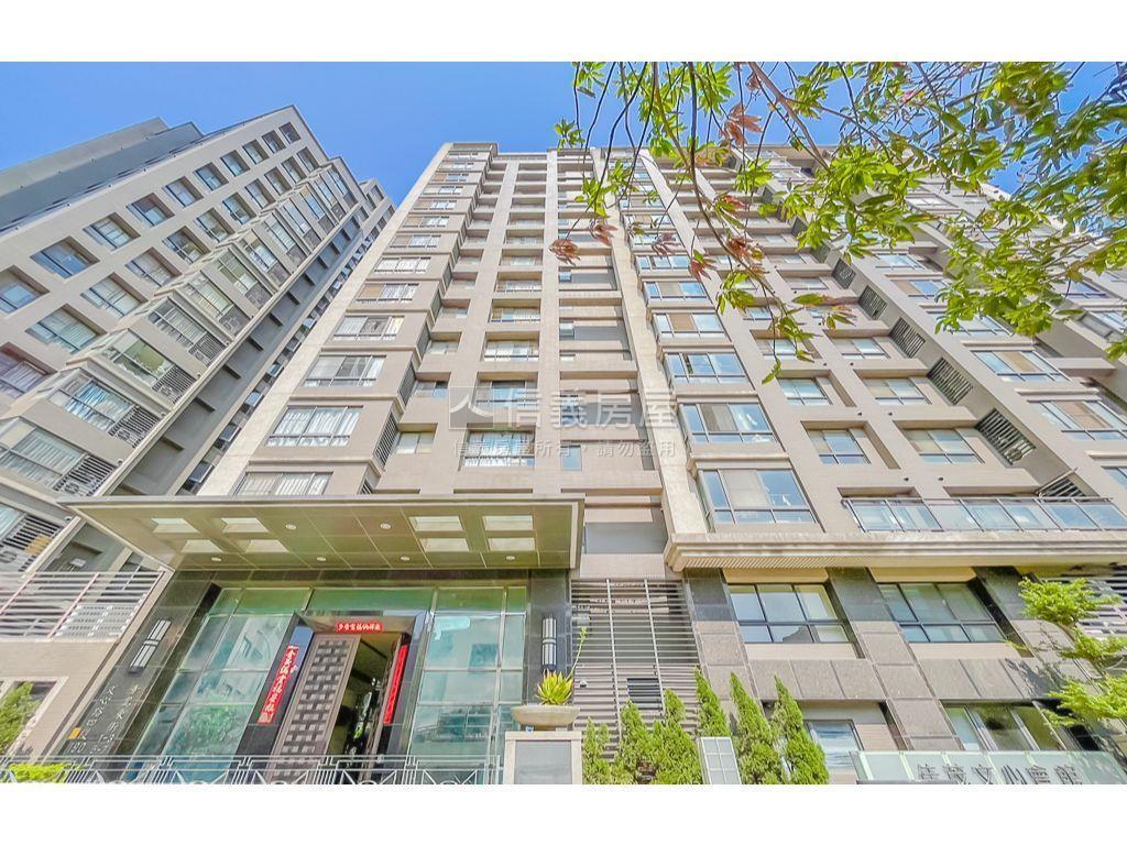 讚！！文心會館大面寬店面房屋室內格局與周邊環境