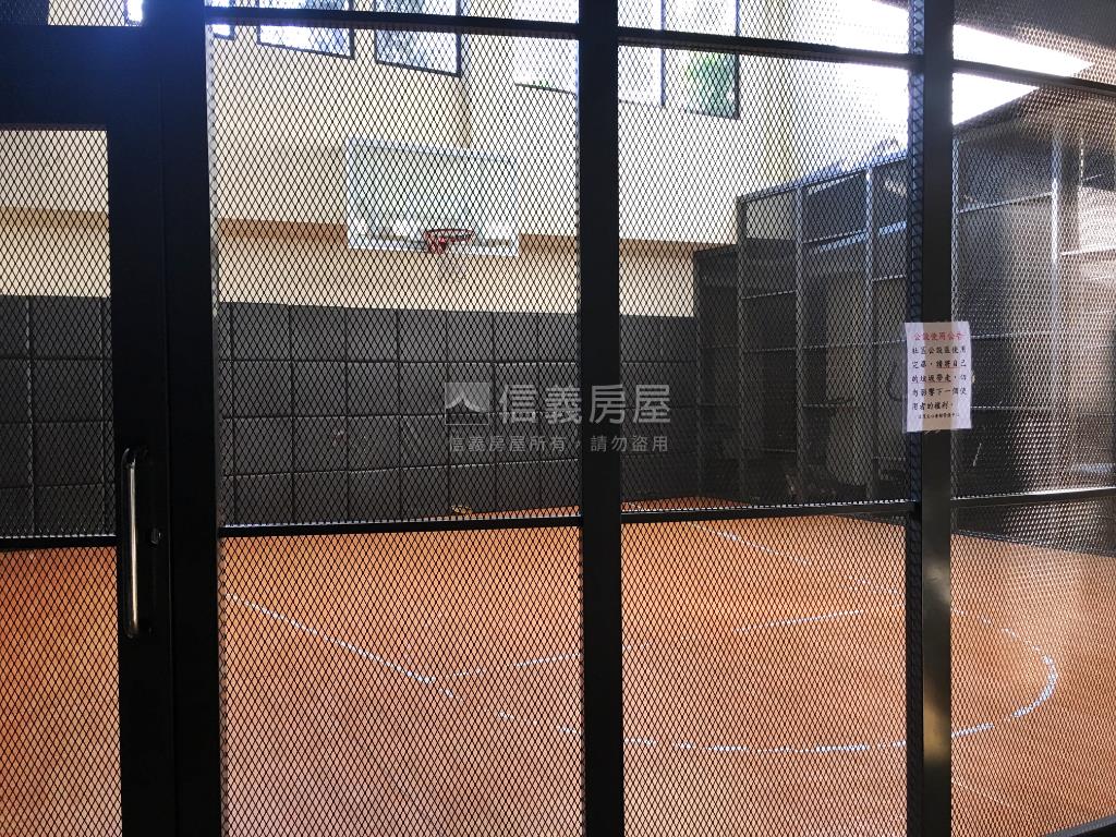 讚！！文心會館大面寬店面房屋室內格局與周邊環境