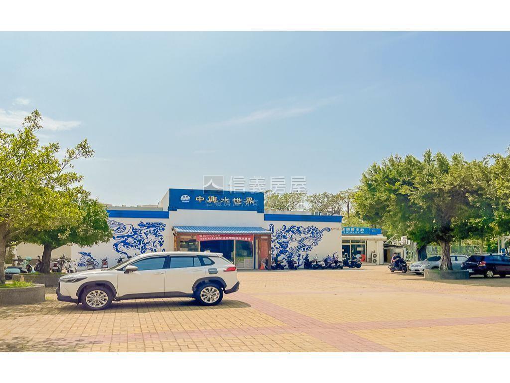 讚！！文心會館大面寬店面房屋室內格局與周邊環境