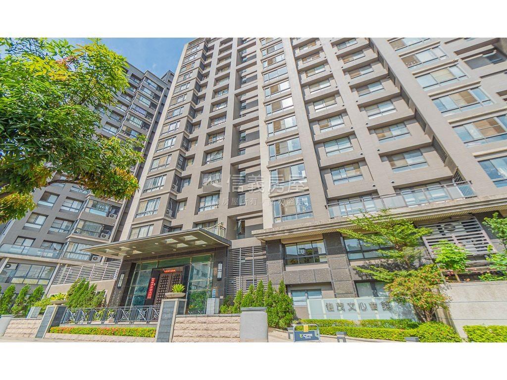 讚！！文心會館大面寬店面房屋室內格局與周邊環境