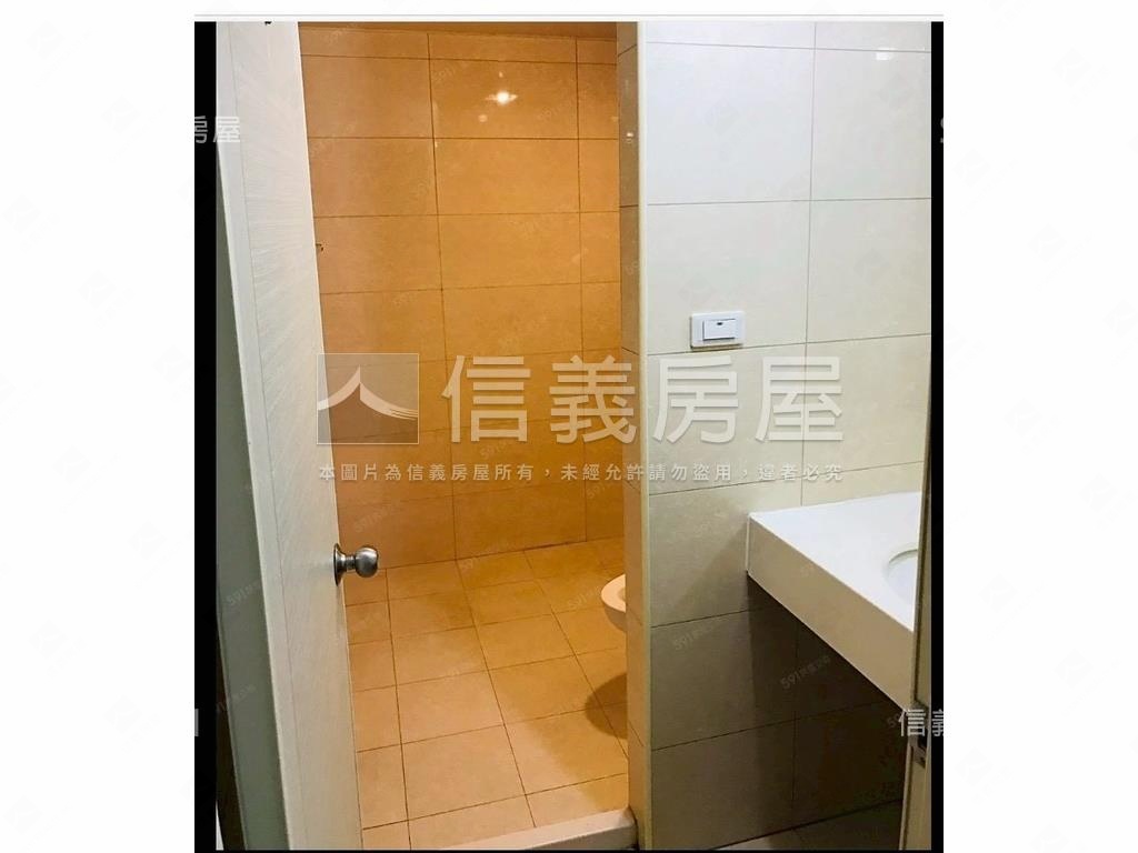捷運景觀～樺福千金房屋室內格局與周邊環境