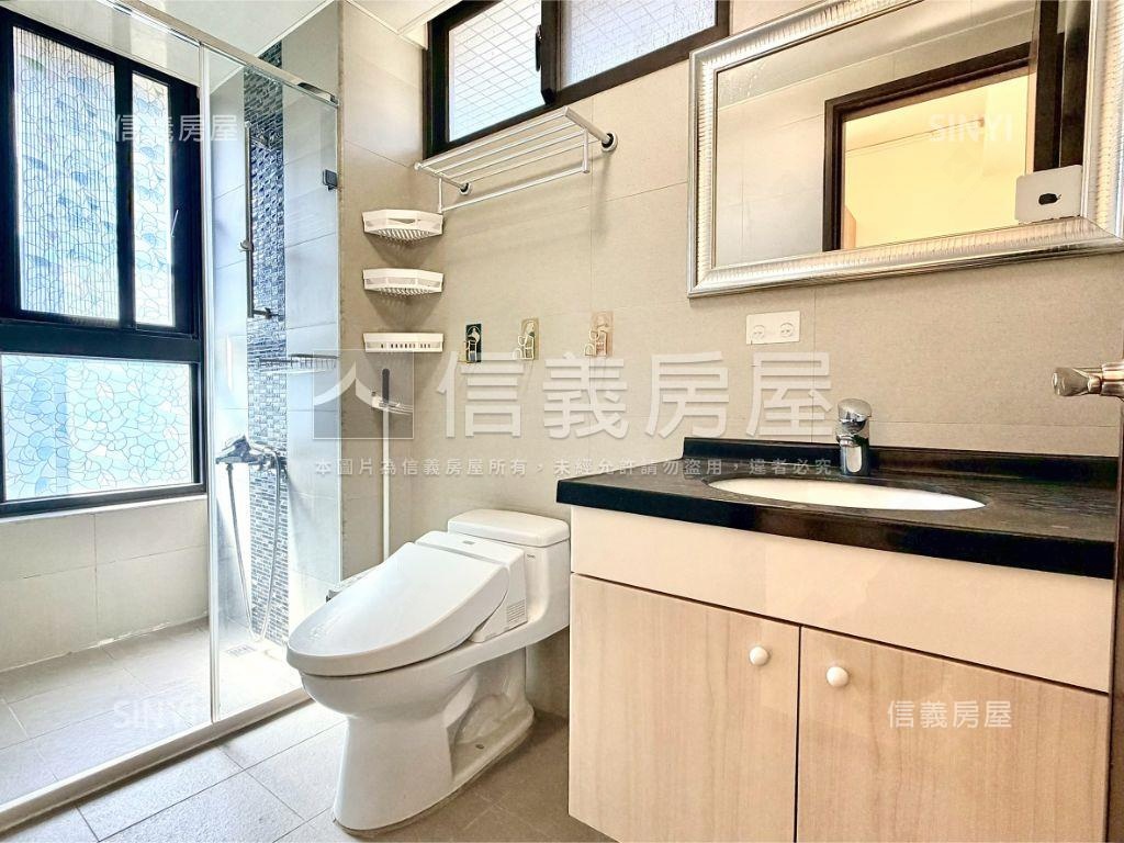 潭子大兩房輕屋齡平面車位房屋室內格局與周邊環境