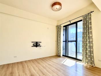 潭子弘文大兩房輕齡平面車