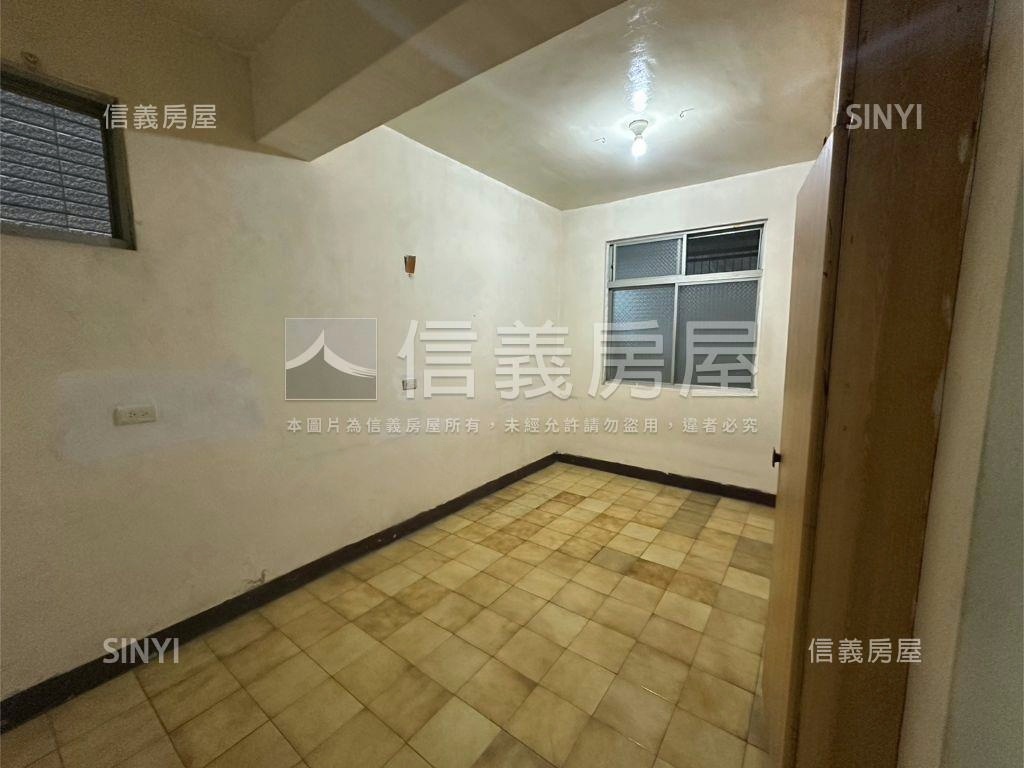 麗池培英二樓方正美寓房屋室內格局與周邊環境